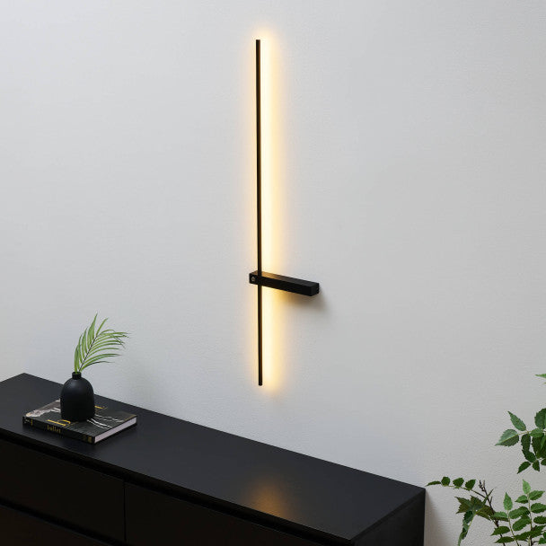 Nowoczesna i minimalistyczna lampa ścienna