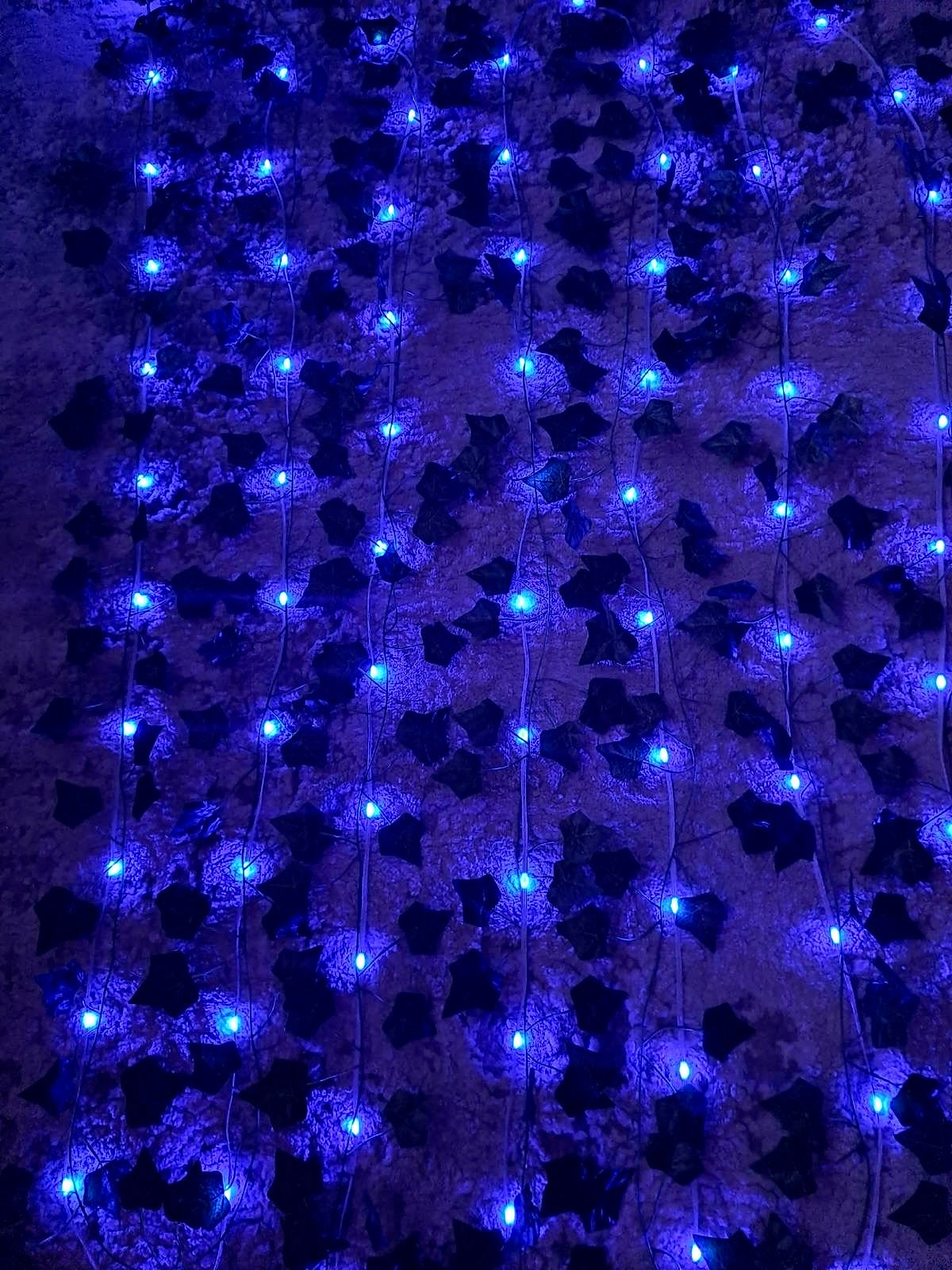 Girlanda z liśćmi i lampkami