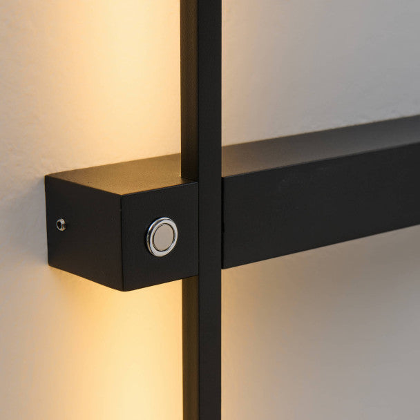 Nowoczesna i minimalistyczna lampa ścienna