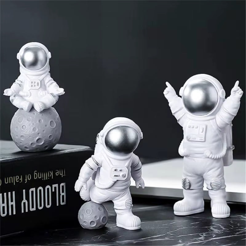 Dekoracja astronauty w różnych wersjach