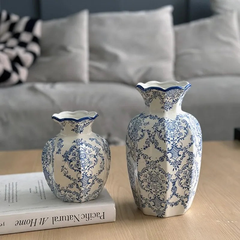 Ręcznie malowany wazon porcelanowy