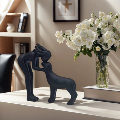 Figurka dziewczynki i psa