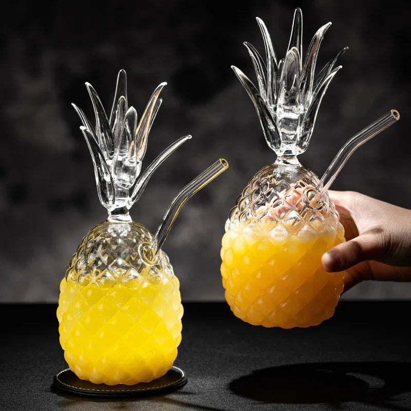 Szklanki w kształcie ananasa