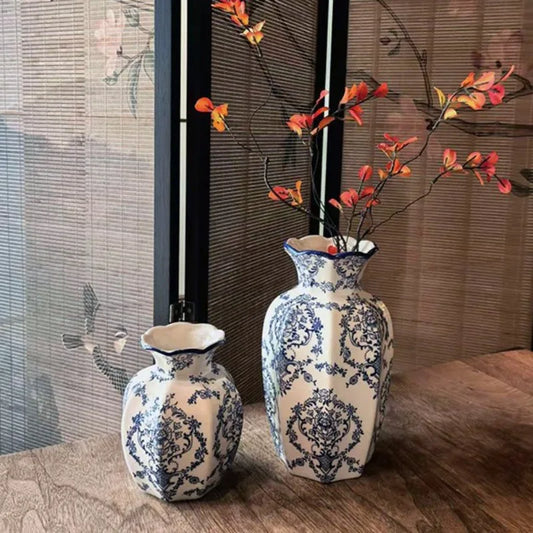Ręcznie malowany wazon porcelanowy