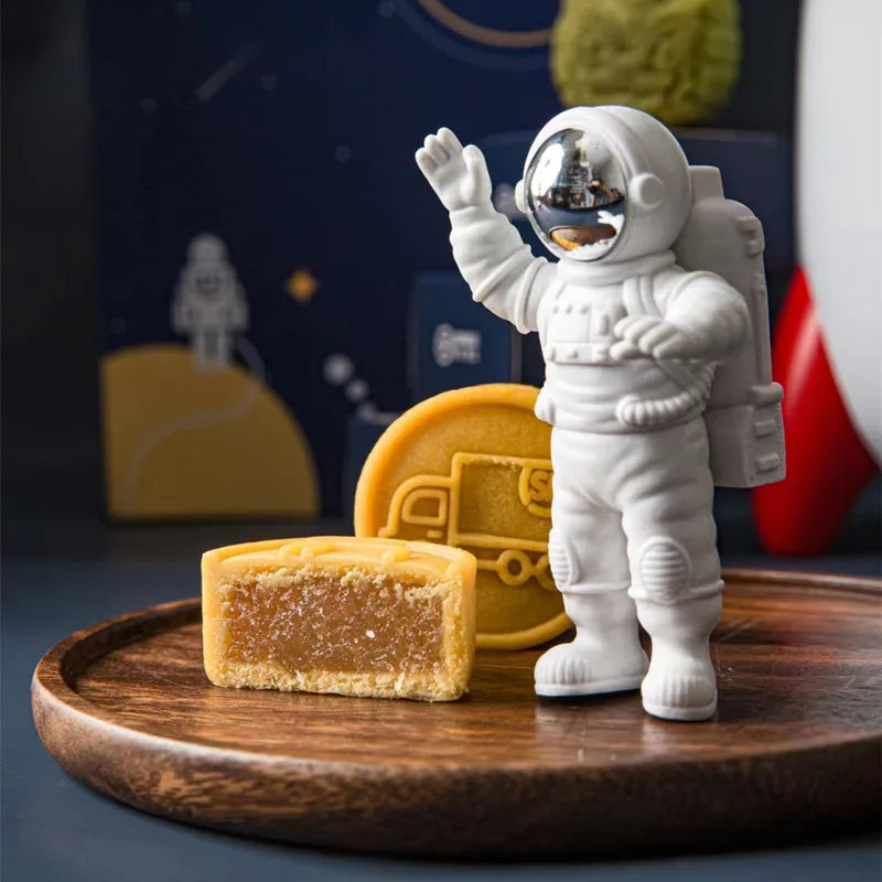 Dekoracja astronauty w różnych wersjach