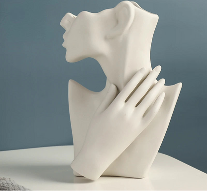 Wazon w stylu nordyckim - kształt kobiecego ciała